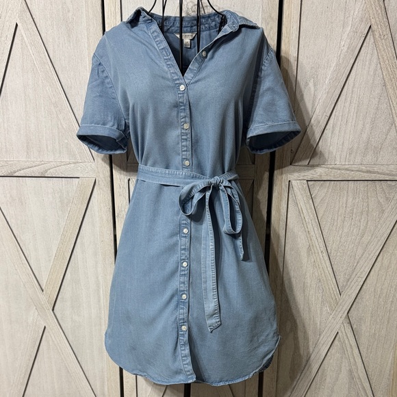 Lucky Brand Dresses & Skirts - Lucky Brand Light Blue Denim Dress Size L